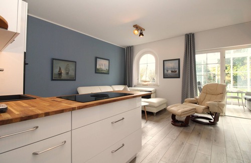 Wischuer Apartment | Res. Wischuer WE 15: modern and spacious 2-room apartment with conservatory