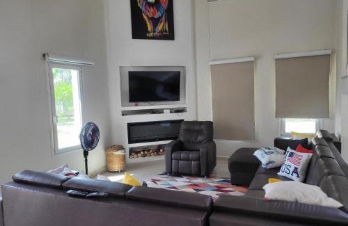 Jandira House | Reserva Lourenço - Acorde com o canto dos pássaros