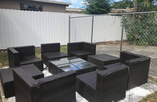 Miami Gardens House | Reset and recharge @ Misty Blue. U will return because it feels just like home.