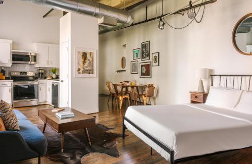 Theater District Apartment | Reside Houston Downtown, a Wyndham Residence