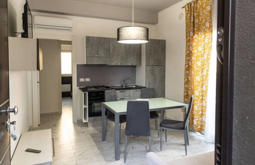 Sant'Agata di Militello Condo | Residence Villa Nebros - Appartamento con Terrazza e Piscina