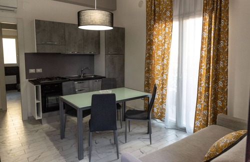 Sant'Agata di Militello Condo | Residence Villa Nebros - Appartamento con Terrazza e Piscina