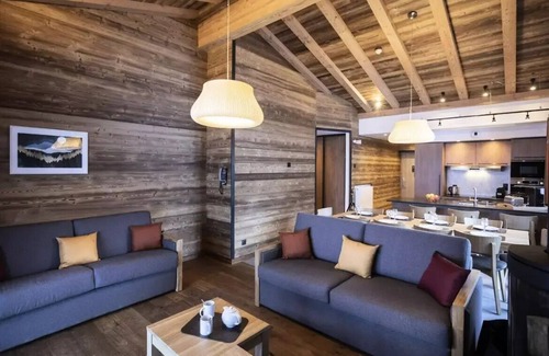 Lanslevillard Apartment | Residence Les Balcons de Val Cenis Platinium * - 5 Room Apartment 8/10 People