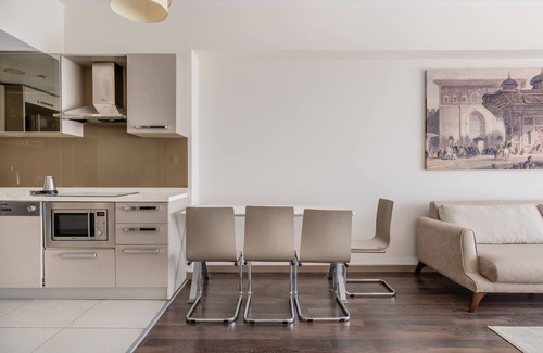 Mahmutbey Apartment | Residence, 30 min to Istanbul Airport