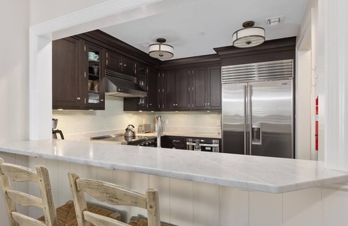 Diamond Beach House | Residence 306 at The Grand