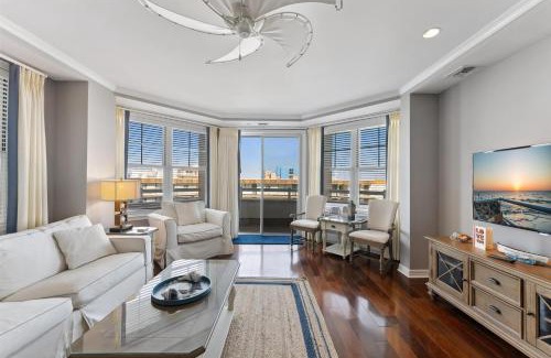 Diamond Beach Apartment | Residence 409 At The Grand