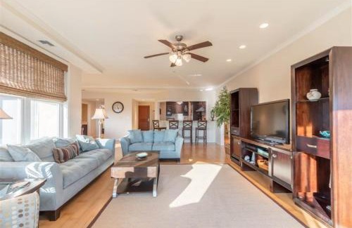 Diamond Beach Apartment | Residence 412 At The Grand