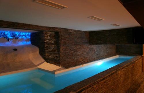 Peone Apartment | Residence Aqualiva à Valberg Piscine privative dans chacun des appartements situé à 20 m des pistes de ski