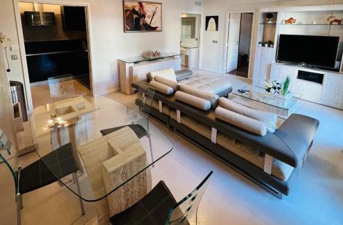 Cannes City Centre Apartment | Residence Carlton Riviera