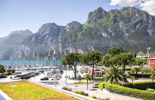 Riva del Garda Apartment | Residence Centro Vela