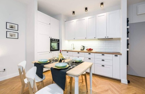 Stare Miasto District Apartment | Residence Chwaliszewo 62 1 Bedroom Balcony