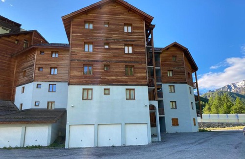 Molines-en-Queyras Apartment | residence clos la Chalp II