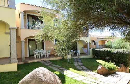 Badesi Apartment | Residence con piscina a Badesi, appartamenti con WIFI e A.C
