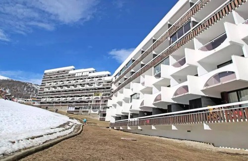 Puy-Saint-Vincent Apartment | Residence Cortina 3 - C3302 - APPT T2 CABINE - BALCONY - 6 PERSONS