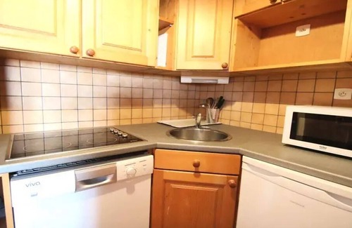Puy-Saint-Vincent Ski Chalet | Residence Dame Blanche - DBAC21 - APPT 2 CHAMBRES - BALCONY - 6 PERSONS