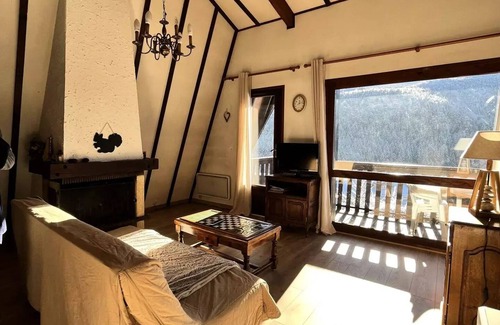 Correncon-en-Vercors Ski Chalet | Residence Le Peuil - Atypical chalet located on the village heights