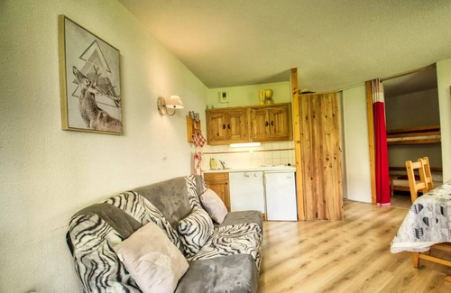 Les Esserts Apartment | Residence Gelinotte - Beautiful apartment feet slopes near kindergarten