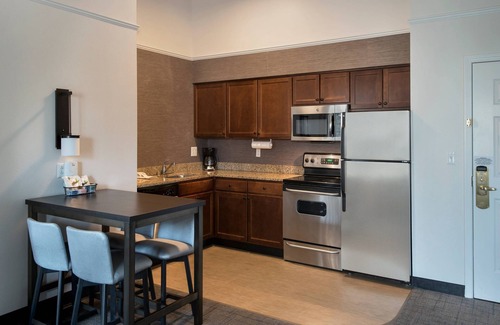 Calverton Hotel | Residence Inn by Marriott - Silver Spring