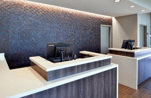 Greenacres Hotel | Residence Inn by Marriott Bakersfield West