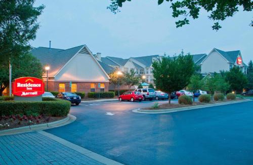 Huntersville Hotel | Residence Inn by Marriott Lake Norman