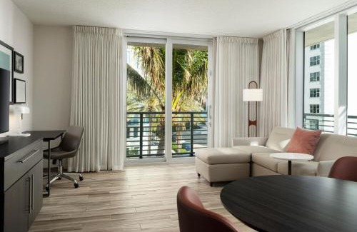 Surfside Hotel | Residence Inn by Marriott Miami Beach Surfside