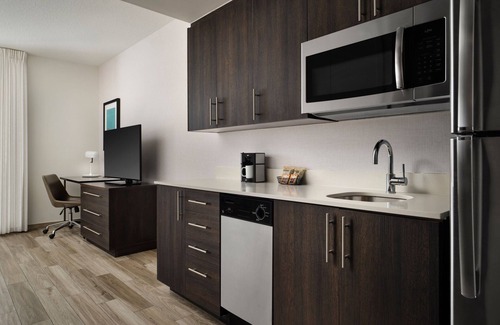 Surfside Hotel | Residence Inn by Marriott Miami Beach Surfside