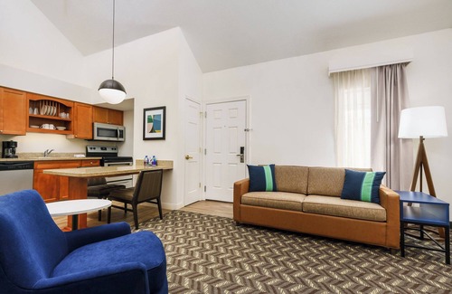 Windsor Hotel | Residence Inn by Marriott Hartford/Windsor