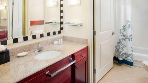Roanoke Hotel | Residence Inn by Marriott Roanoke Airport