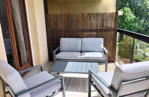 Aix-les-Bains Apartment | Residence L'alize - Along the lake - Between Lake and Mountains, charming apartment!
