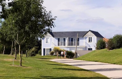 L'Aiguillon-sur-Vie Apartment | Residence Le Domaine des Fontenelles - 5 Rooms Duplex 8 People