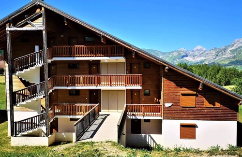 La Joue du Loup Apartment | Residence La Crête Du Berger - Studio cabin 4 people - The shepherd's crest