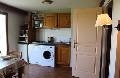 La Joue du Loup Apartment | Residence La Marmotte La Crete Du Berger - 2 Rooms for 6 People