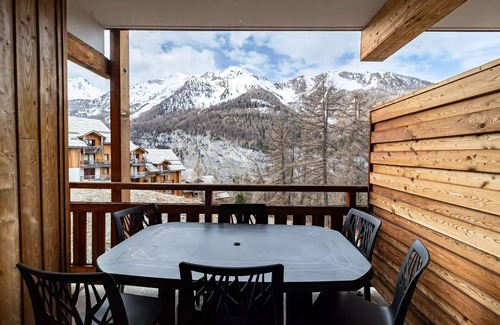 Les Orres Apartment | Residence Le Balcon Des Airelles - Quiet apartment in the heart of the Orres 1800