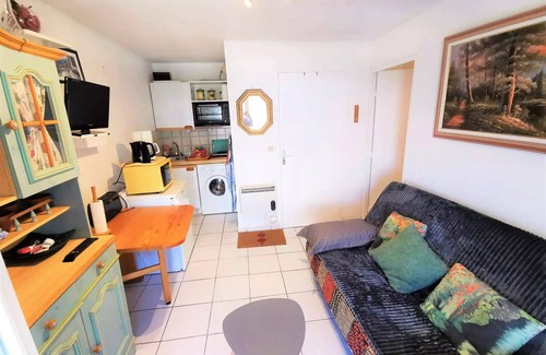 Leucate Apartment | Residence Le Carlton - 2 Rooms for 4 People