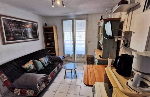 Leucate Apartment | Residence Le Carlton - 2 Rooms for 4 People