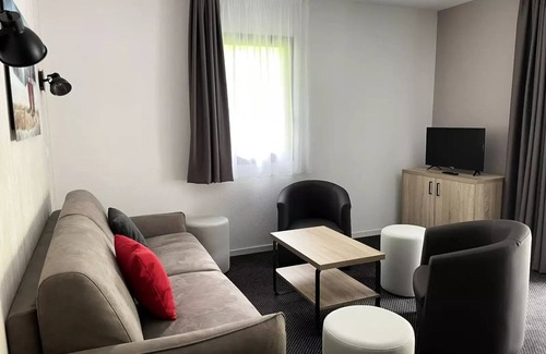 Eaux-Bonnes Apartment | Residence LE PORTILLO Swimming pool - 3 Rooms for 8 People