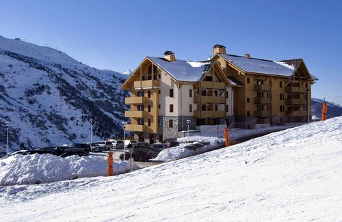 Valmeinier Apartment | Residence Le Vermont **** - Apartment 3 Rooms + Cabin + Sleeping Area 10 People