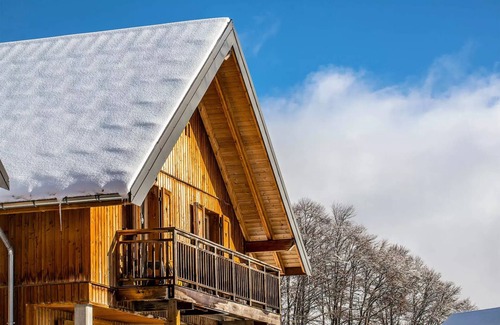 La Feclaz Apartment | Residence Les Chalets du Berger Premium * - 3 Rooms Duplex 8 People Mountain Corner