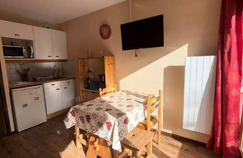 Valloire Apartment | Residence Les Cordeliers - Studio cabin 4 people exposed South