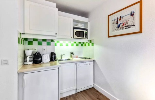 Deauville City Centre Apartment | Residence Les Embruns - maeva Home - Studio 4 People Selection