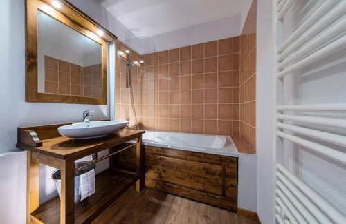 Abries Apartment | Residence Les Balcons du Viso - 2 Room Apartment 2/4 People