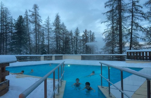Les Claux Apartment | Residence on the slopes with heated outdoor pool