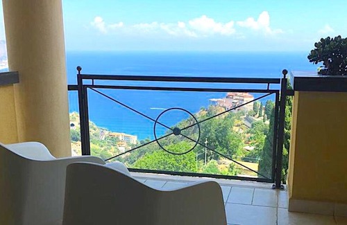 Taormina Apartment | RESIDENCE SAN GIORGIO APARTMENT POOL TERRACE TAORMINA