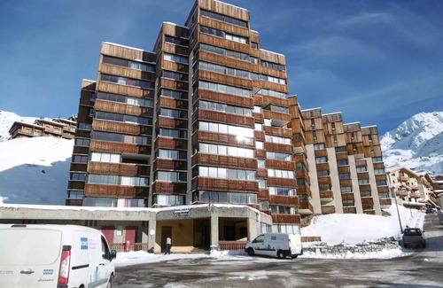 Val-Thorens Apartment | Residence Serac - VAL THORENS location: Studio cabin at the top of the station
