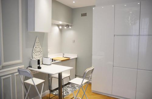 Quartier de Rochechouart Apartment | Residence sur Cour