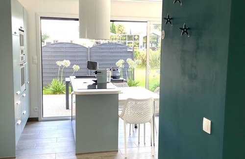 Jonzac Villa | Residence Thermal, individual, ecological, contemporary with 300m of the thermal baths