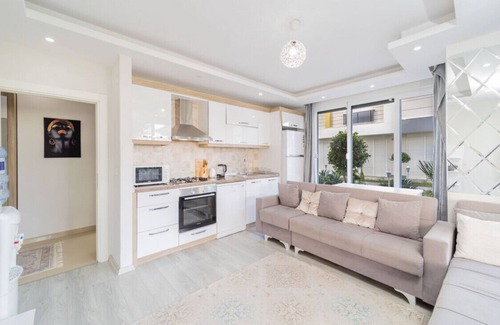 Konyaalti Apartment | Residence w Balcony 10 min to Beach in Konyaalti