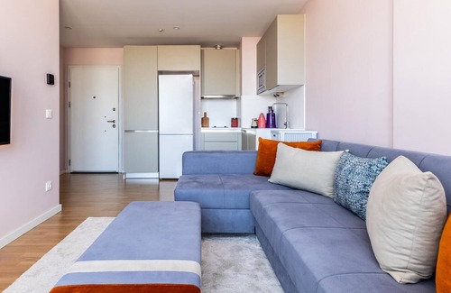 Kagithane Apartment | Residence w Balcony 5 min to Metrobus, Golden Horn