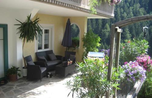 Trodena Apartment | Residence Wiesenheim