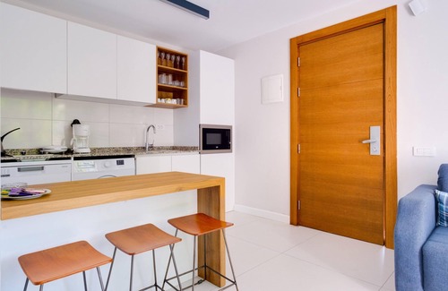 Bodrum City Center Apartment | Residence with Balcony Shared Pool Near Beach